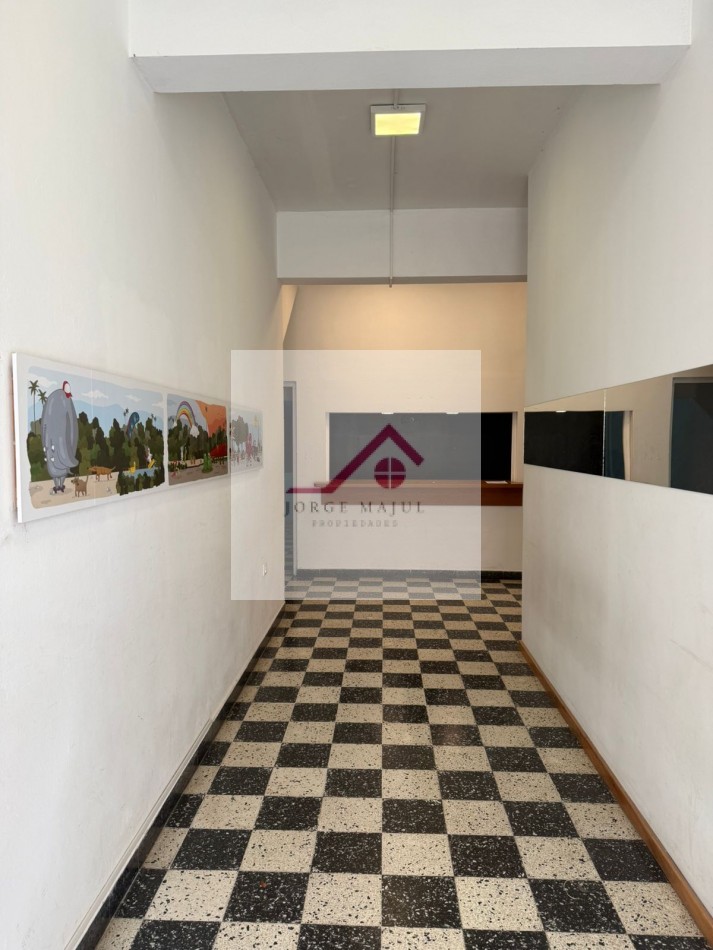 Alquilo Importante Local